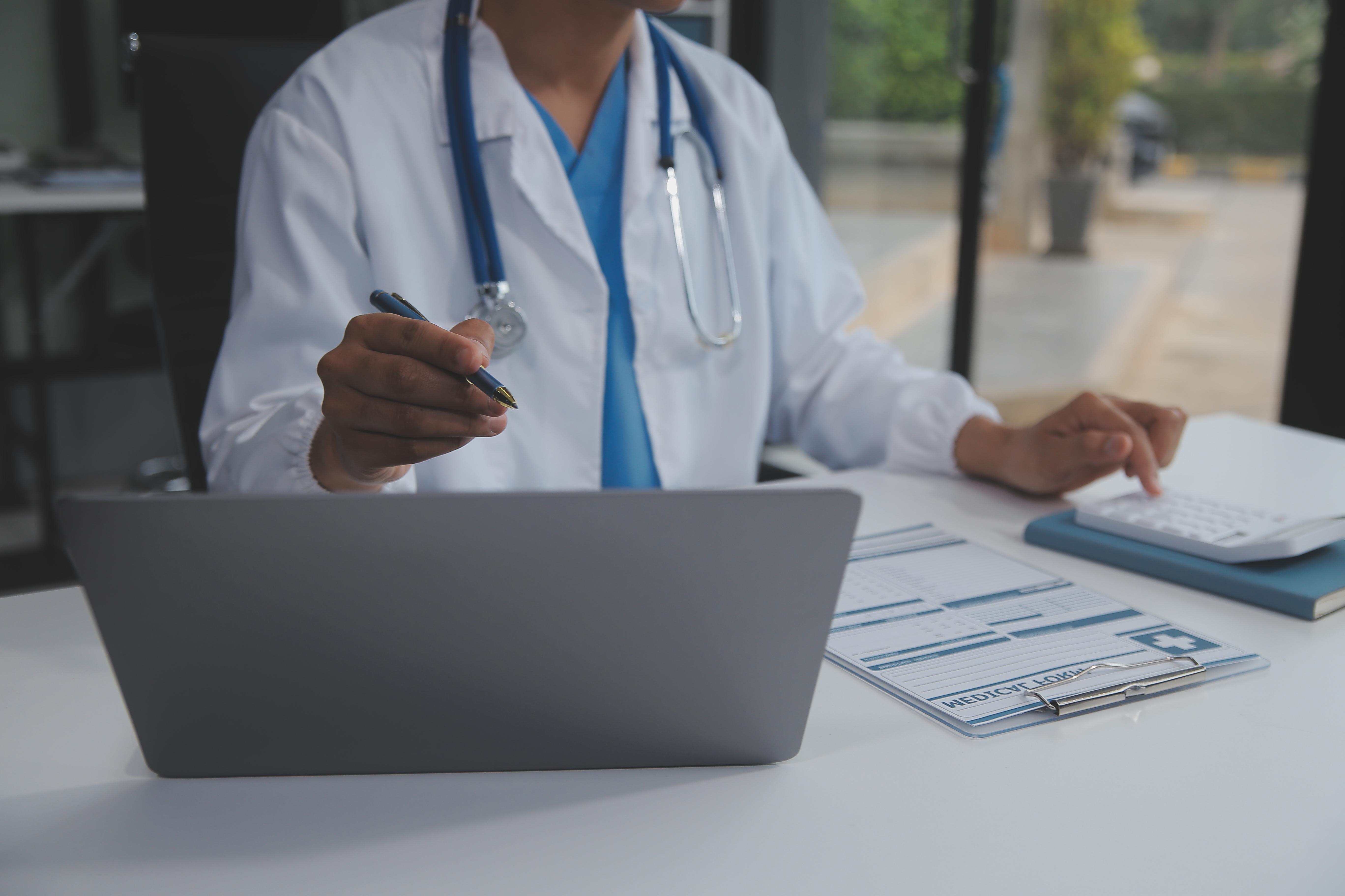 Site para clínica e consultório: o que a página precisa ter para o paciente agendar